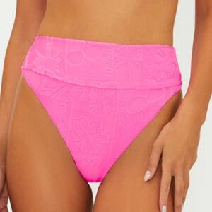 BEACH RIOT HIGHWAY BOTTOM STRAWBERRY STAND TERRY. Size M. NWOT.